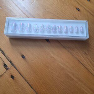 Static Nails Press On Nails - Doe Round